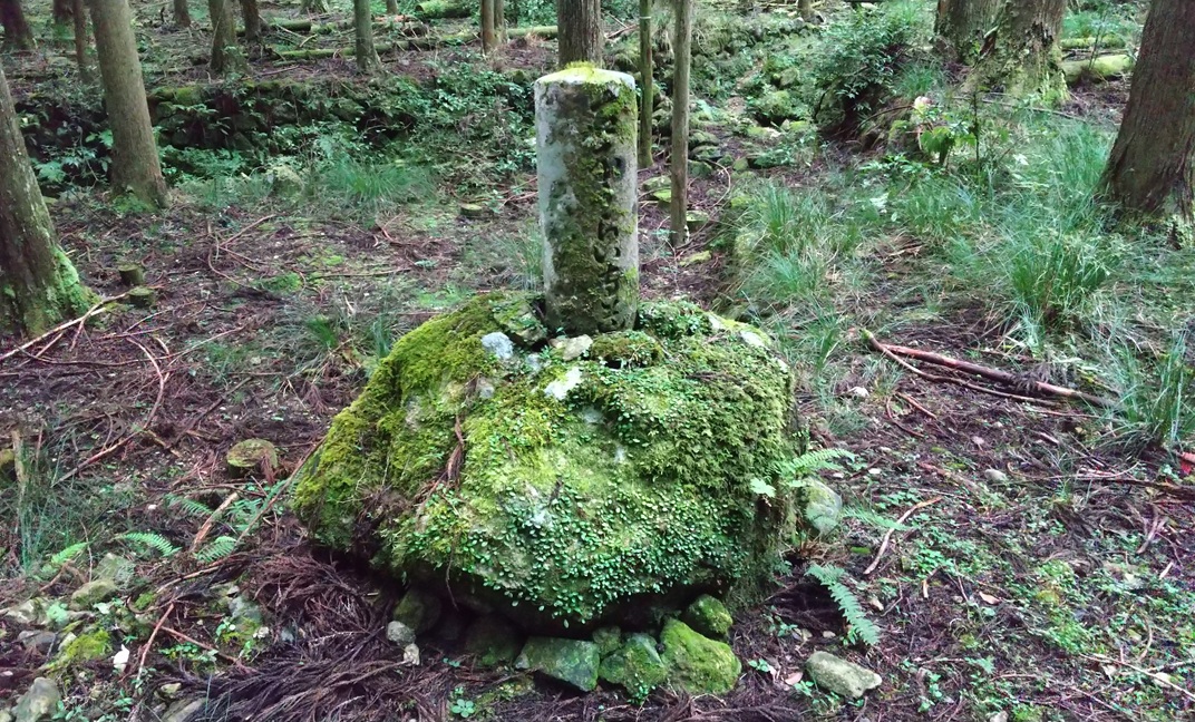 ほうらいじ道　道標