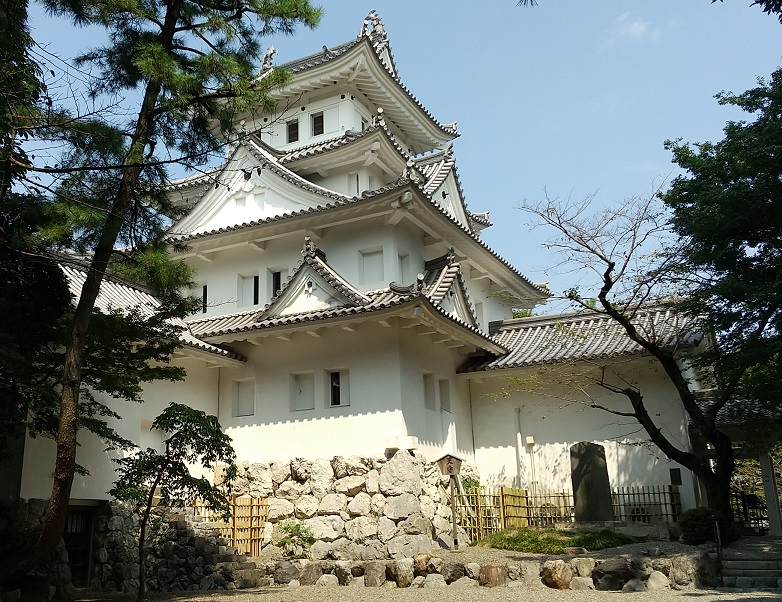 大垣城